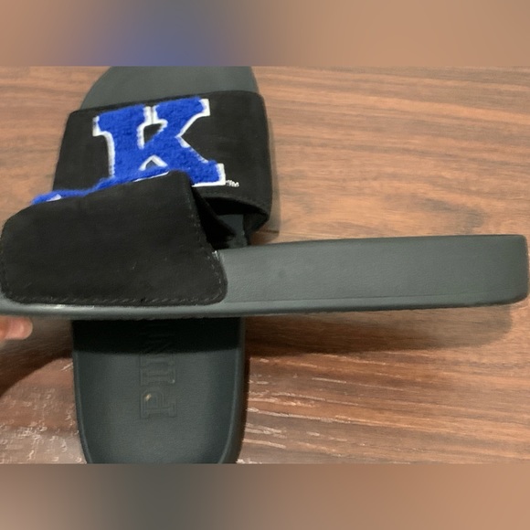 Victoria Secret PINK UK University of Kentucky Collegiate Sherpa Slides Sandals - Picture 6 of 13